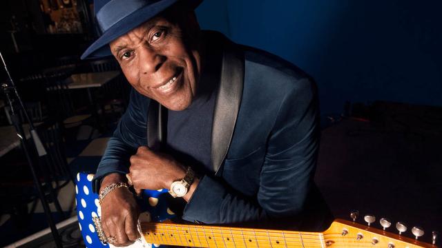 Buddy Guy with guitar