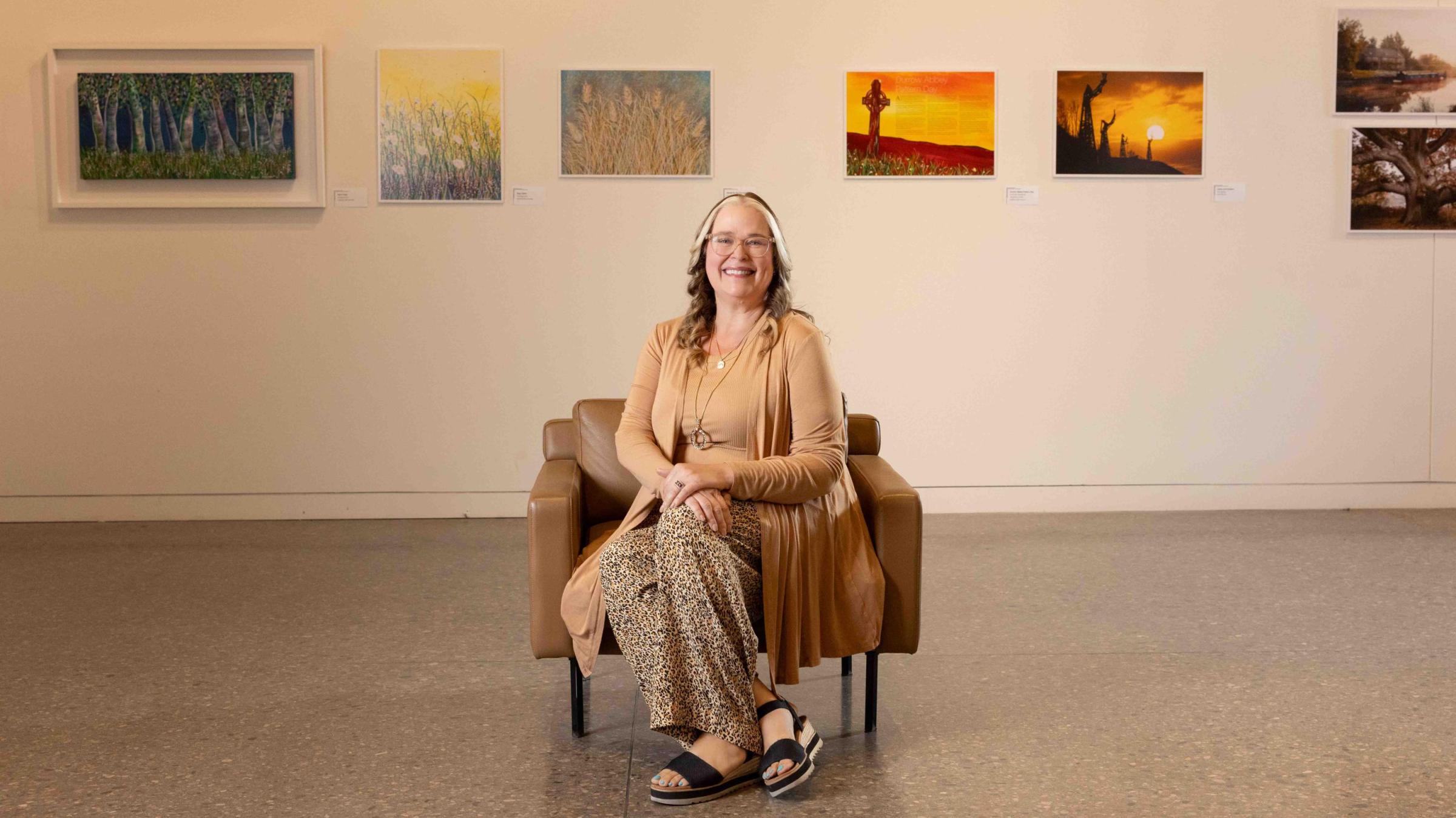 Michelle Mac Lennan Headshot in Gallery